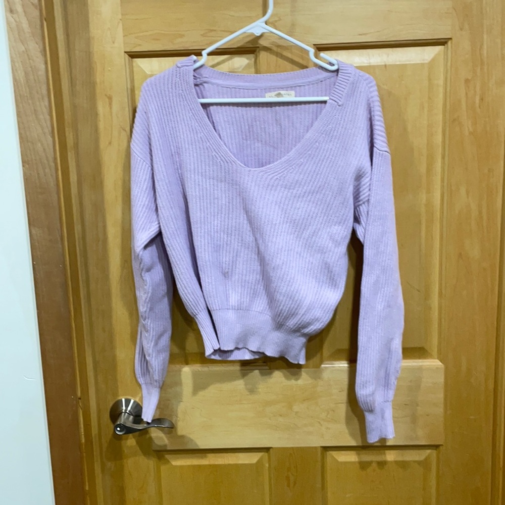 Light Purple V Neck LA Hearts Sweater Size XS